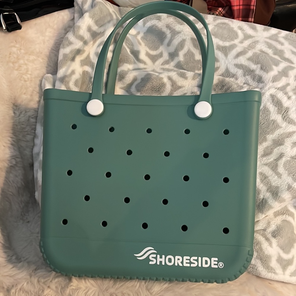 NWOT Shoreside Sage Green Rubber Beach Tote